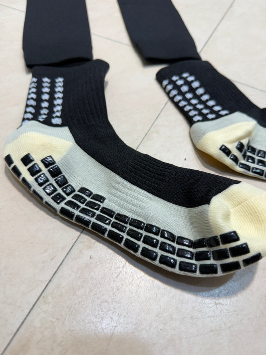 Black and White Full grip socks